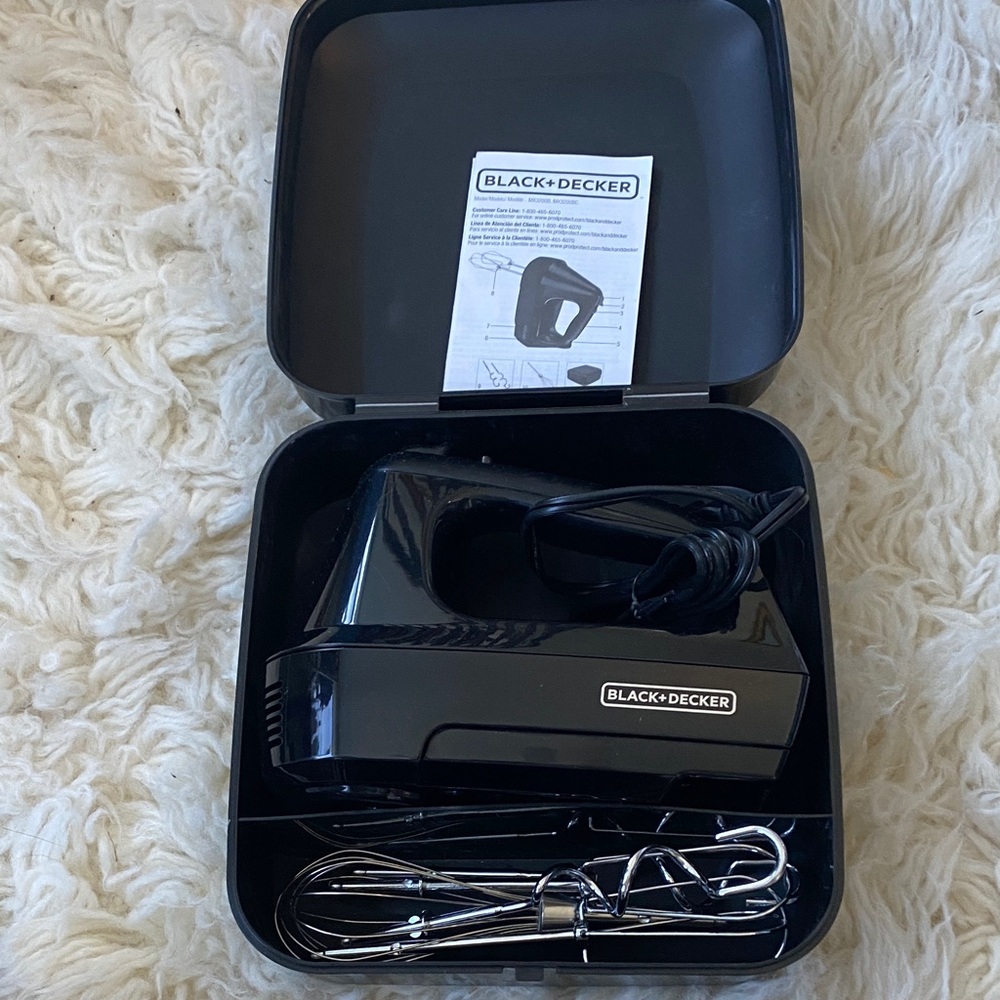 Black & Decker Black Hand Mixer with Case